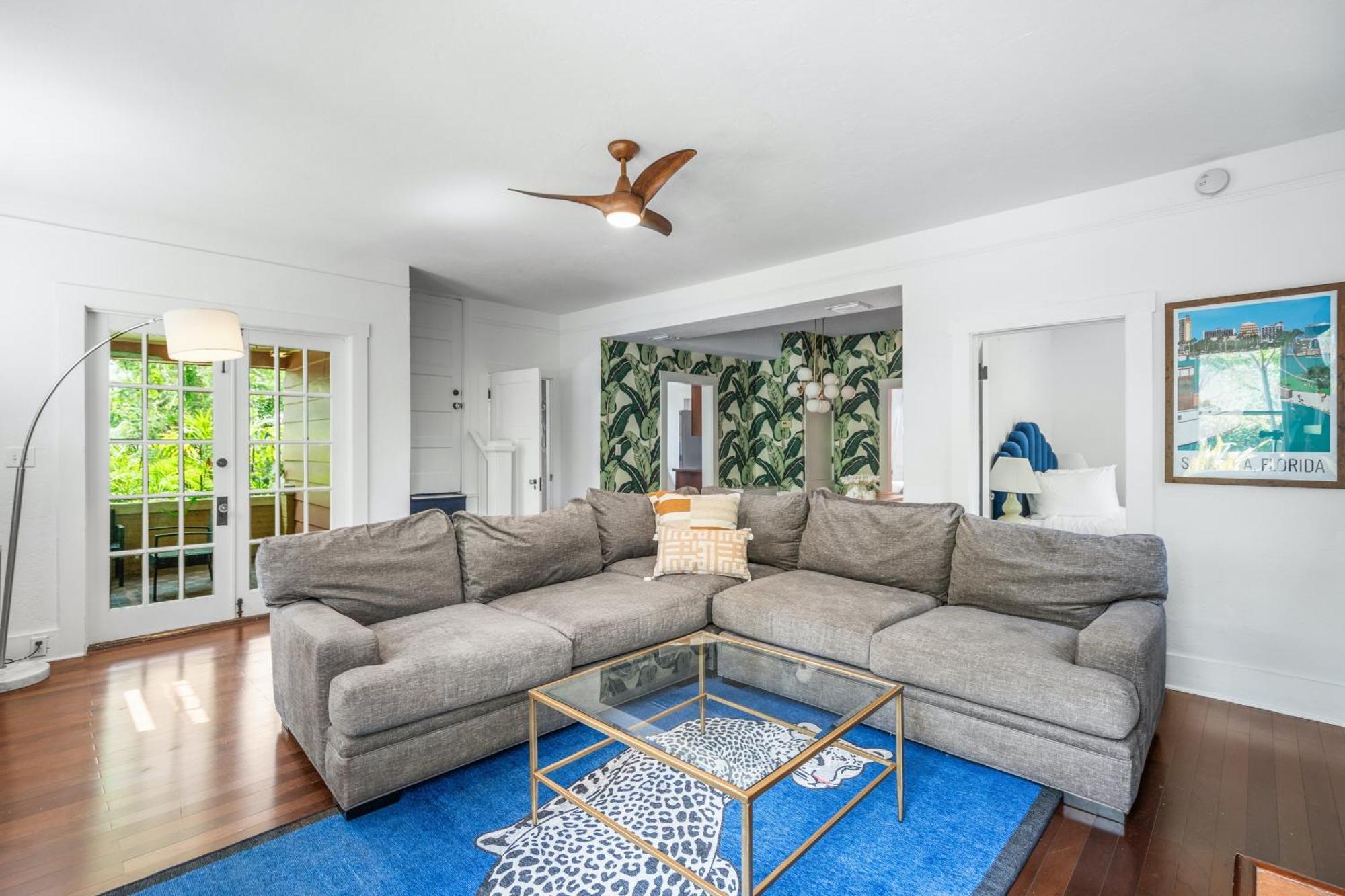 Julia Place * Sarasota